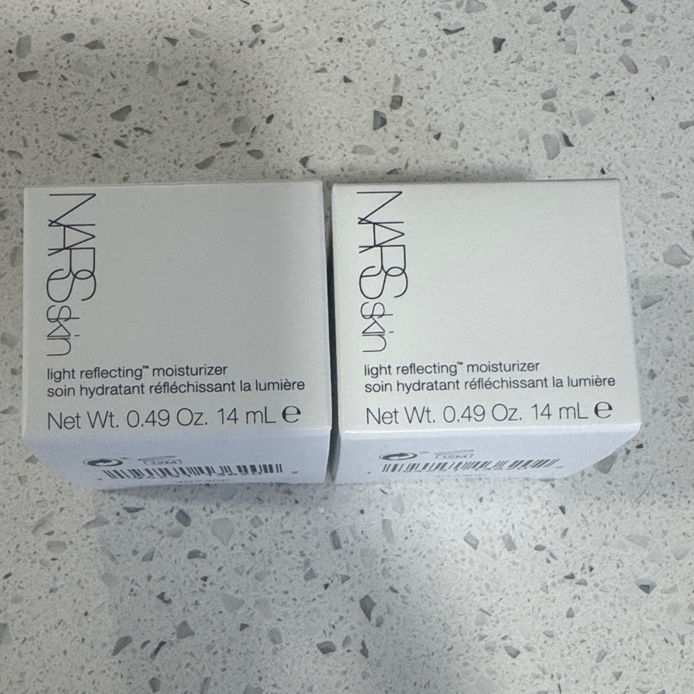 NARS Skin Light Reflecting Moisturizer Duo